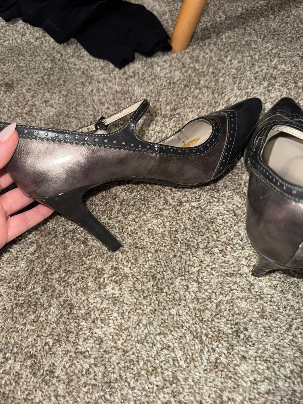 Dana Buchman Kourtney Badger Grey Oxford Mary Jane Heels